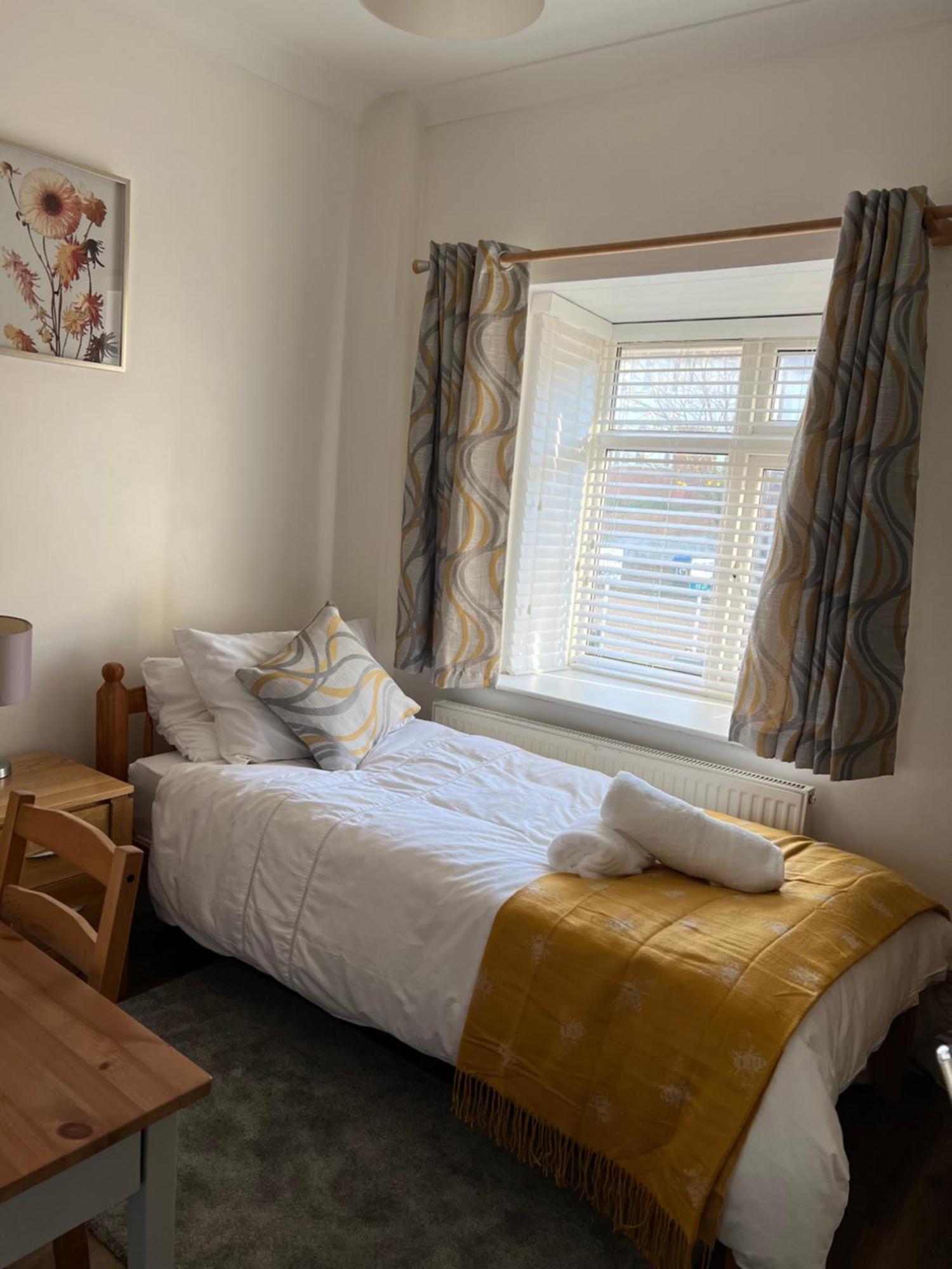 Comfortable Single Room Wembley Park/Stadium London Exterior photo